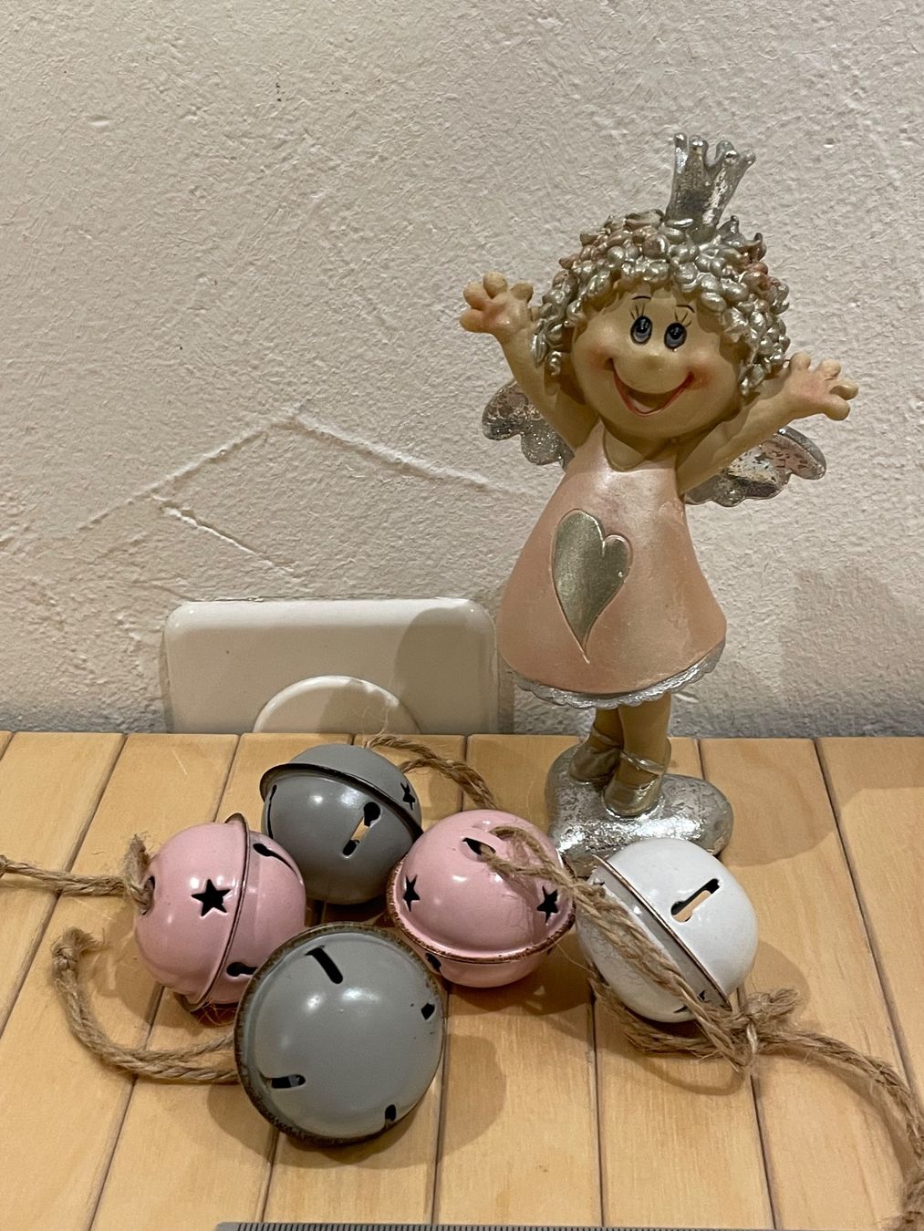 Figuren: Weihnachtsengel mit Glöckli – Gebraucht aus Cham von 2eye 1