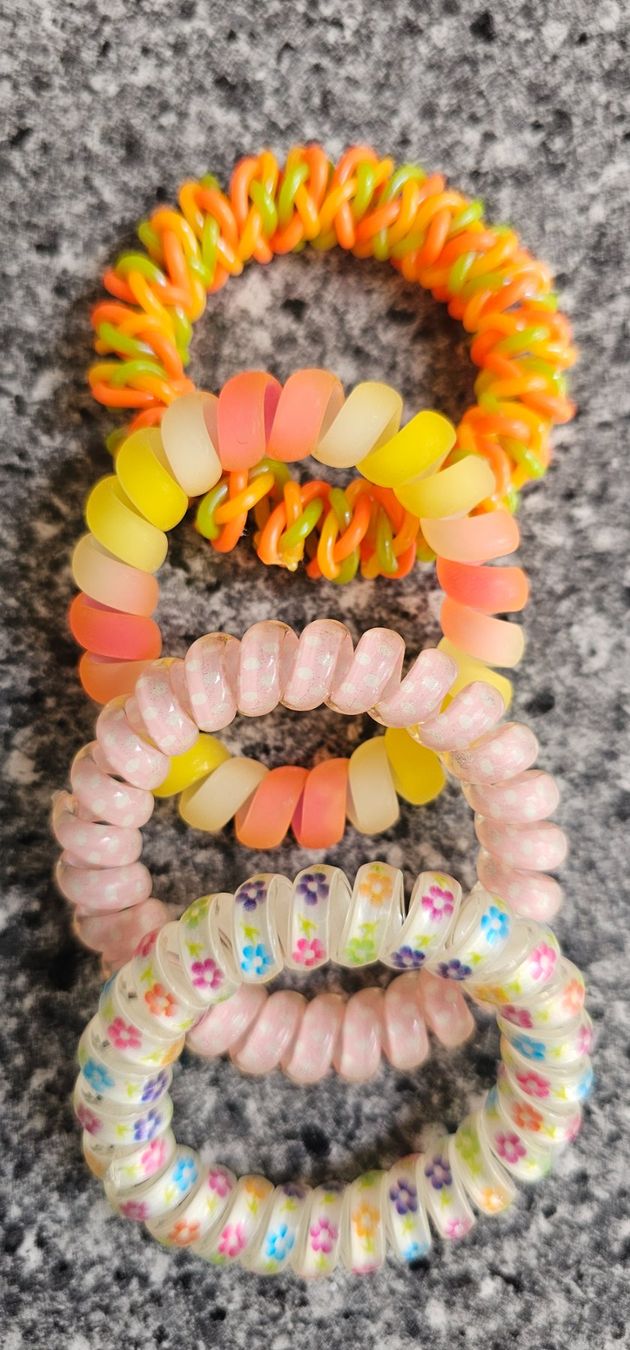 Accessori per capelli: 4 Haargummi/ Spiral – Nuovo (secondo la descrizione) da Geuensee venduto da jes_9xyk