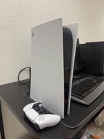 Ps5 mit einem kontroller