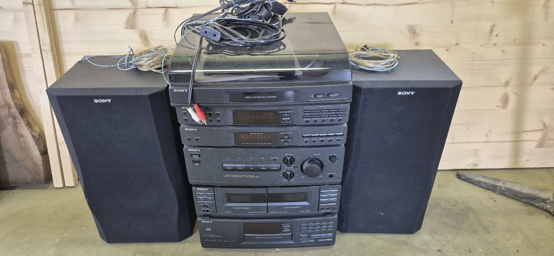 Sony Giradischi: Sony Compact Hi-Fi Stereo System mit Plattenspieler – Usato da Niederbipp venduto da donlitium