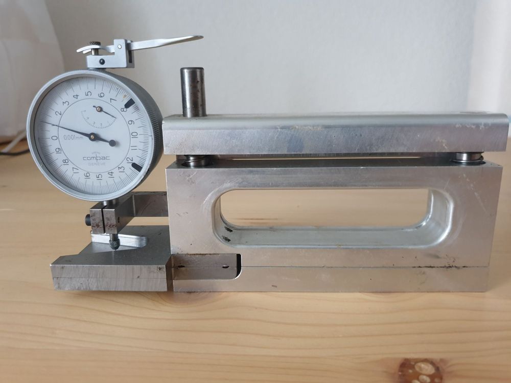 Format Taschen-Dickenmessgerät J15 – 0–10 Mm, Alu-Bügel, 40 Mm Skala