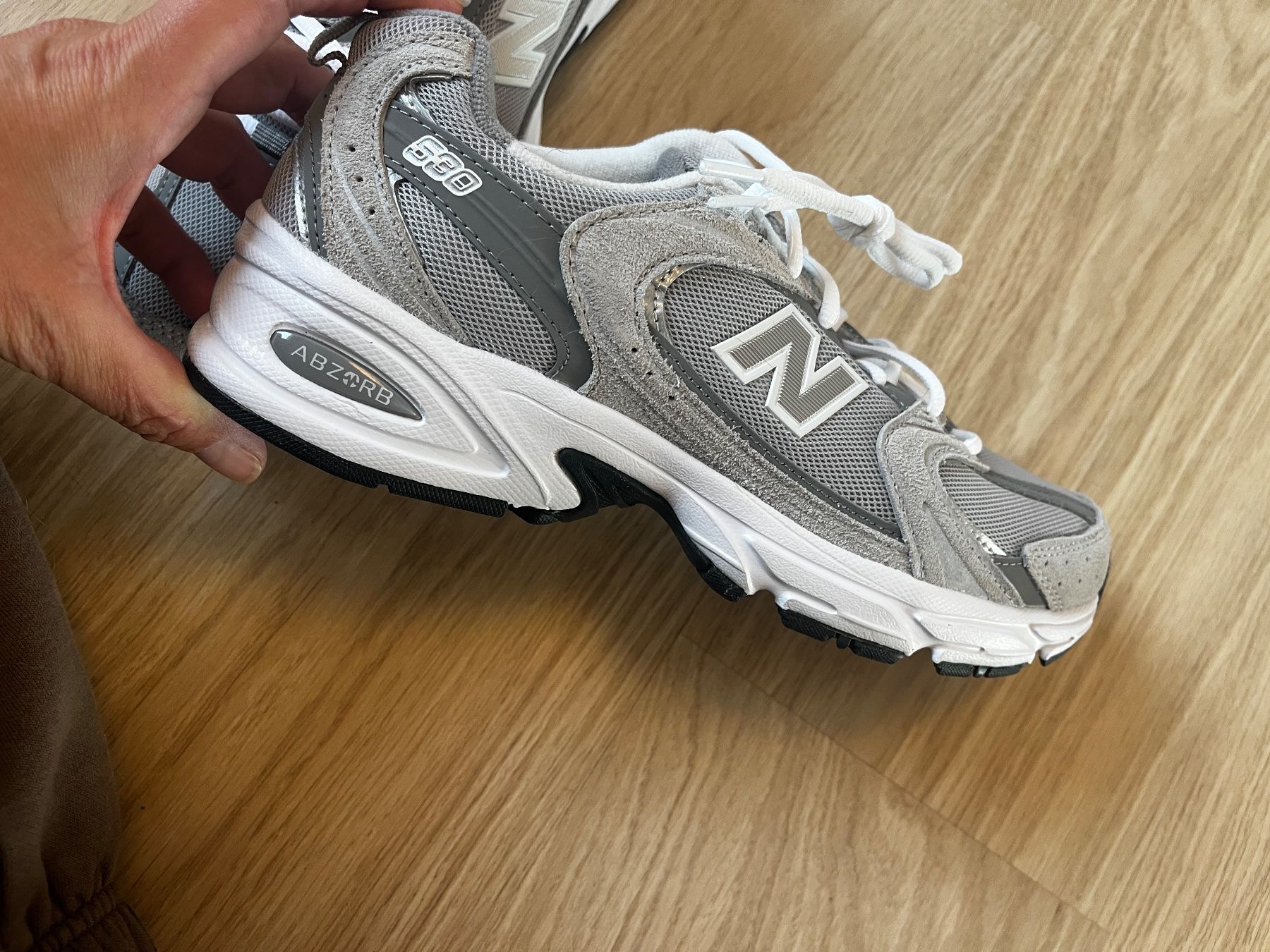 New Balance Scarpe da uomo: NEW BALANCE 530 40.5 – Usato da Lavigny venduto da Pilauer 3