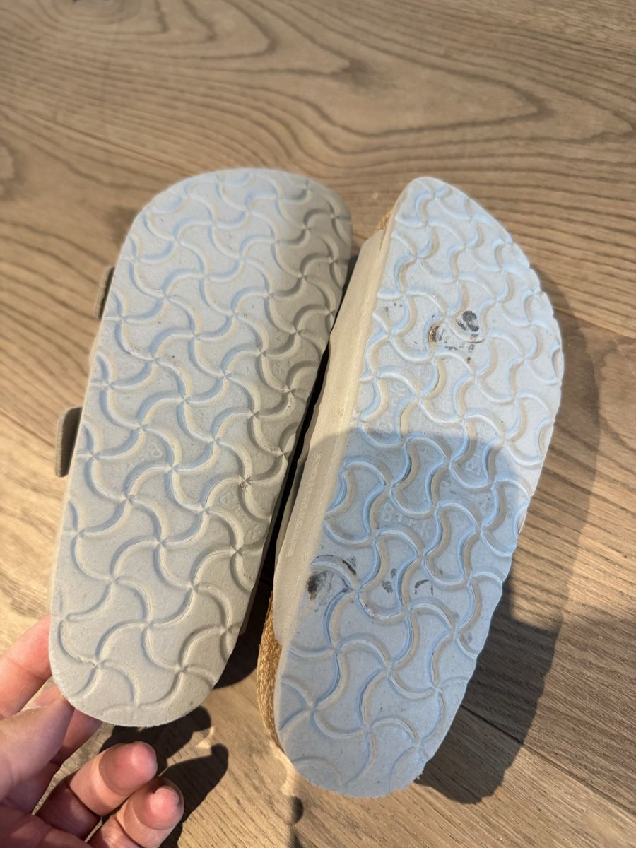 Birkenstock Schuhe für Mädchen: Birkenstock Gr 35 – Gebraucht aus Kilchberg ZH von MiLu2023 2