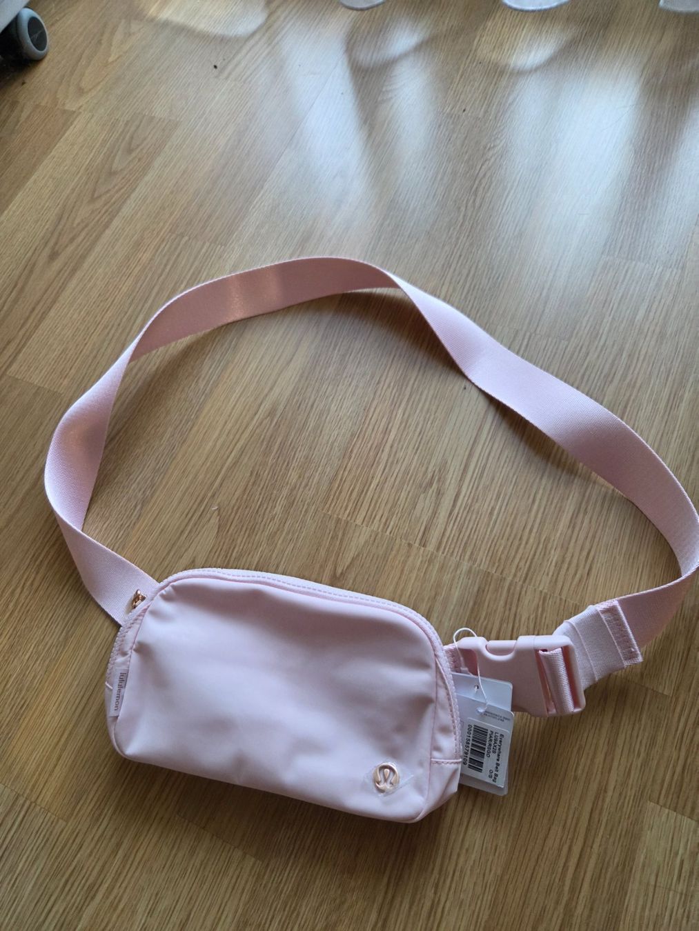 Lululemon Taschen: Lululemon Bauchtasche rosa – Neu und originalverpackt aus Oberiberg von Dorimahei