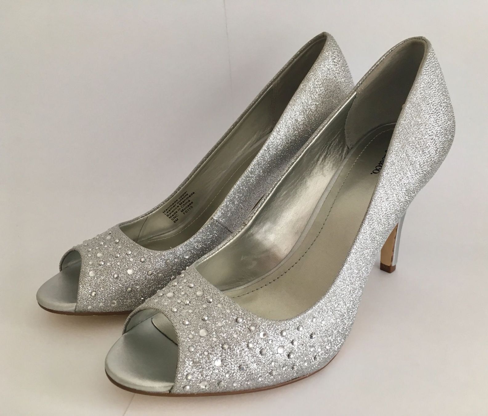 Scarpe da donna: Festlicher Pumps 38 – Nuovo (secondo la descrizione) da Lichtensteig venduto da s13