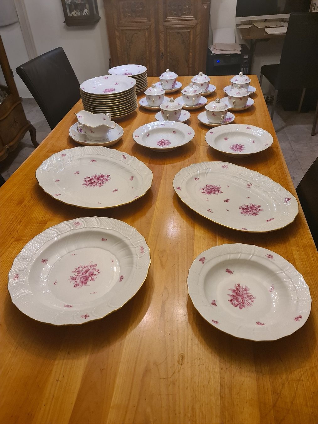 Herend Geschirrsets: Herend Porzellan Speiseservice – Gebraucht aus henau von Rockj