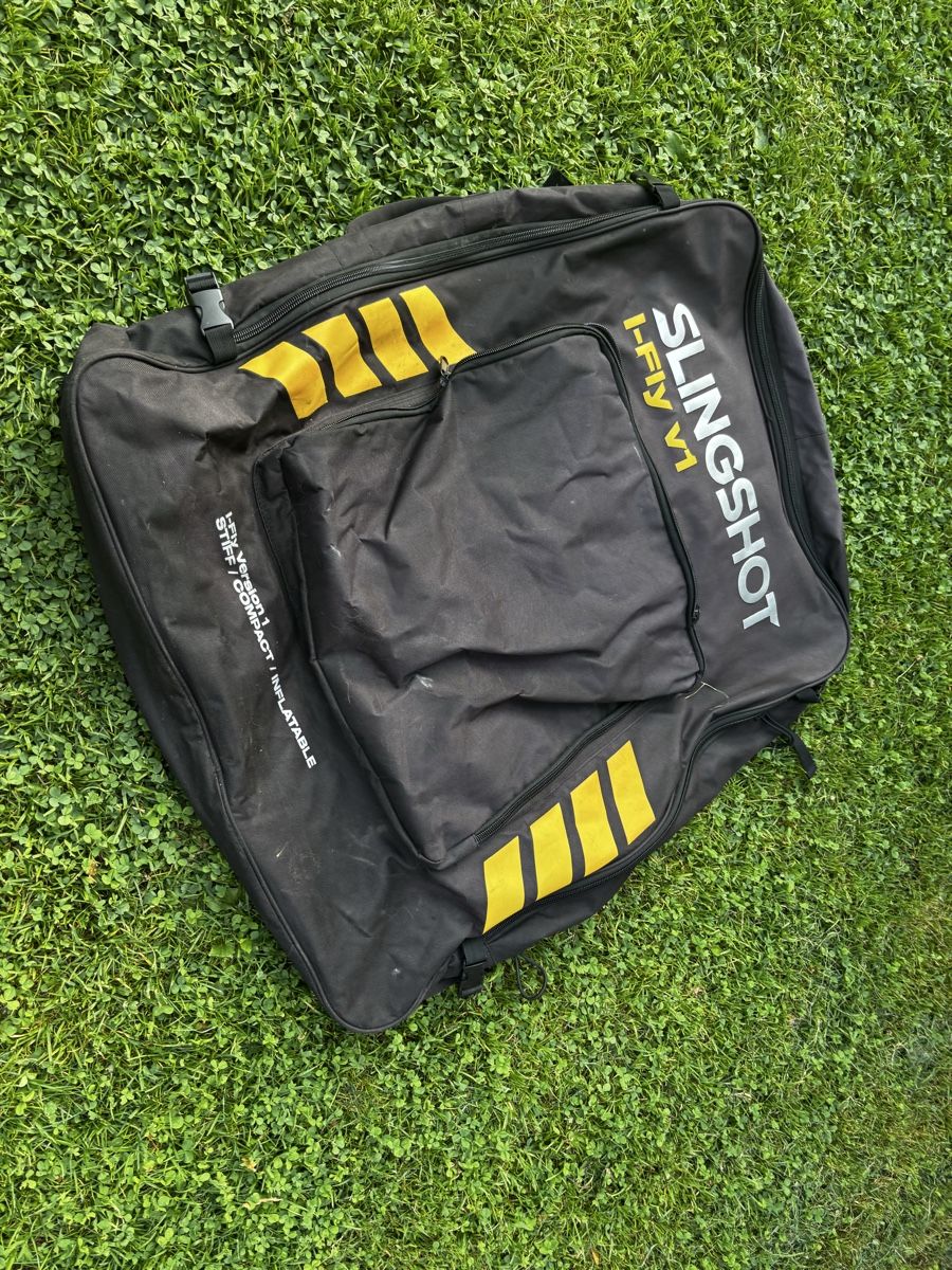 Slingshot Tavole da surf e di nuoto: Slingshot Foilboard 105L – Usato da Luzern venduto da sam.l. 2