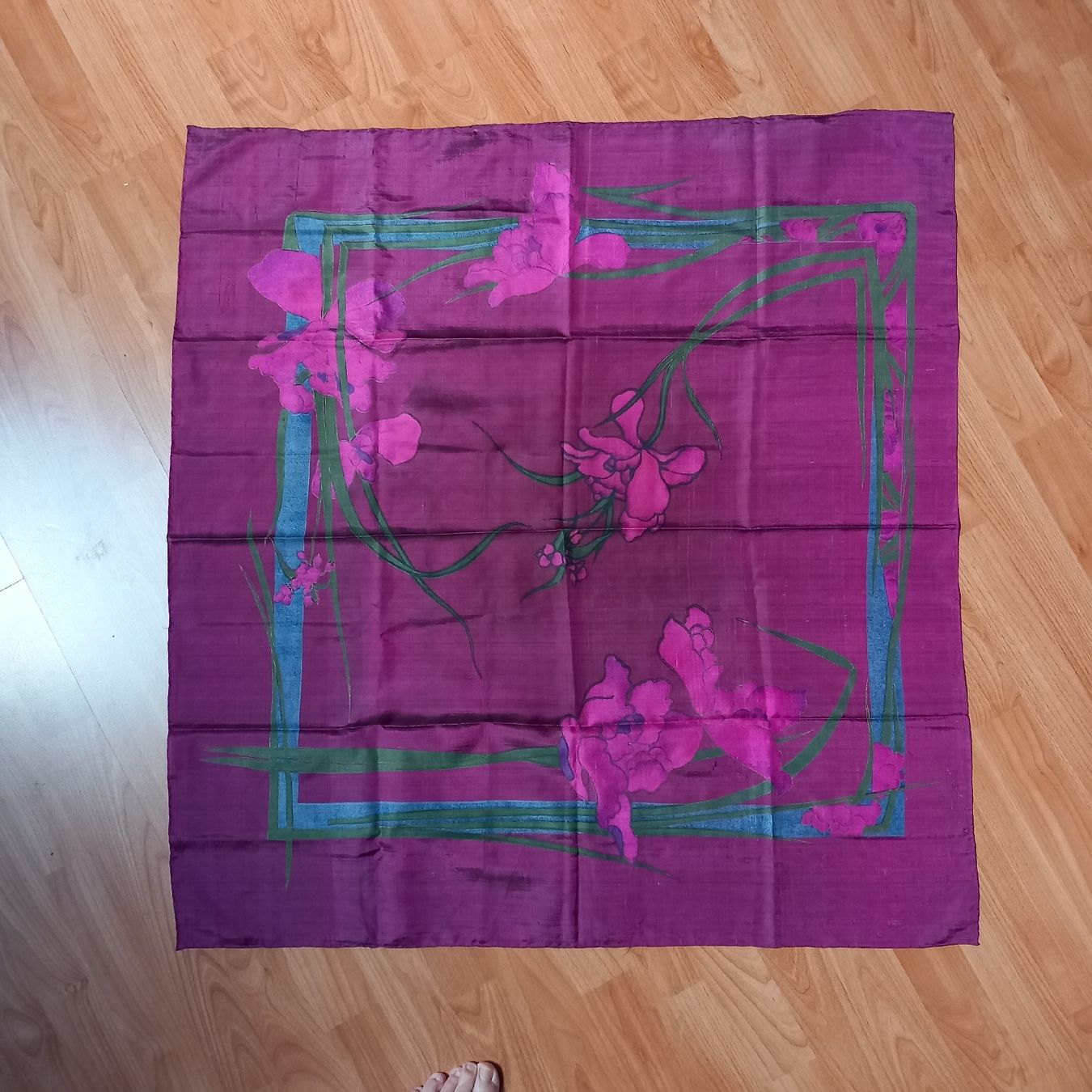 Foulards, Tücher & Schals: Seidenfoulard, Seidentuch, Tailand, MARGENTA – Neu (gemäss Beschreibung) aus Näfels von gil_sindamel 2