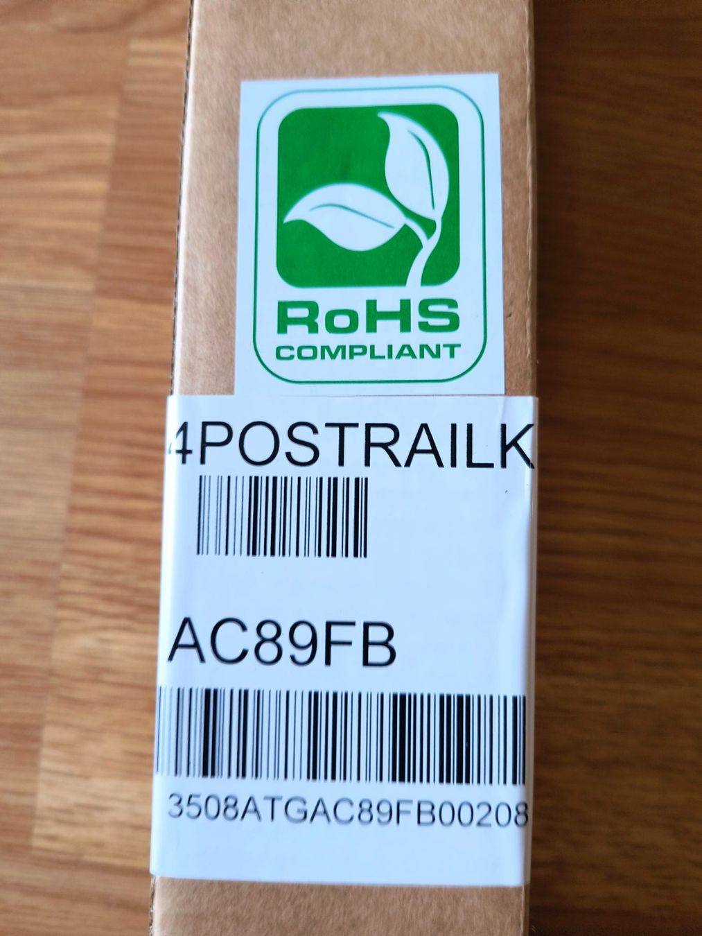 Racks & Ständer: Eaton Tripp Lite 4POSTRAILKITWM 4-Post Rack-Mount Shelf Kit – Gebraucht aus Grenchen von Charly15011969 3
