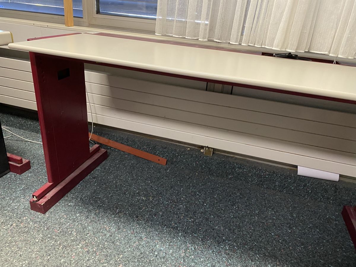 Scrivanie: Schreibtisch vermutlich von Lista – Usato da Hägglingen venduto da Karin0802 2