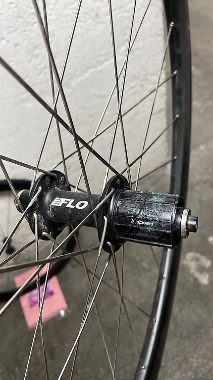 Pneumatici & Ruote complete: Carbon Laufradsatz FLO 45 – Usato da Zürich venduto da nikoch01 2