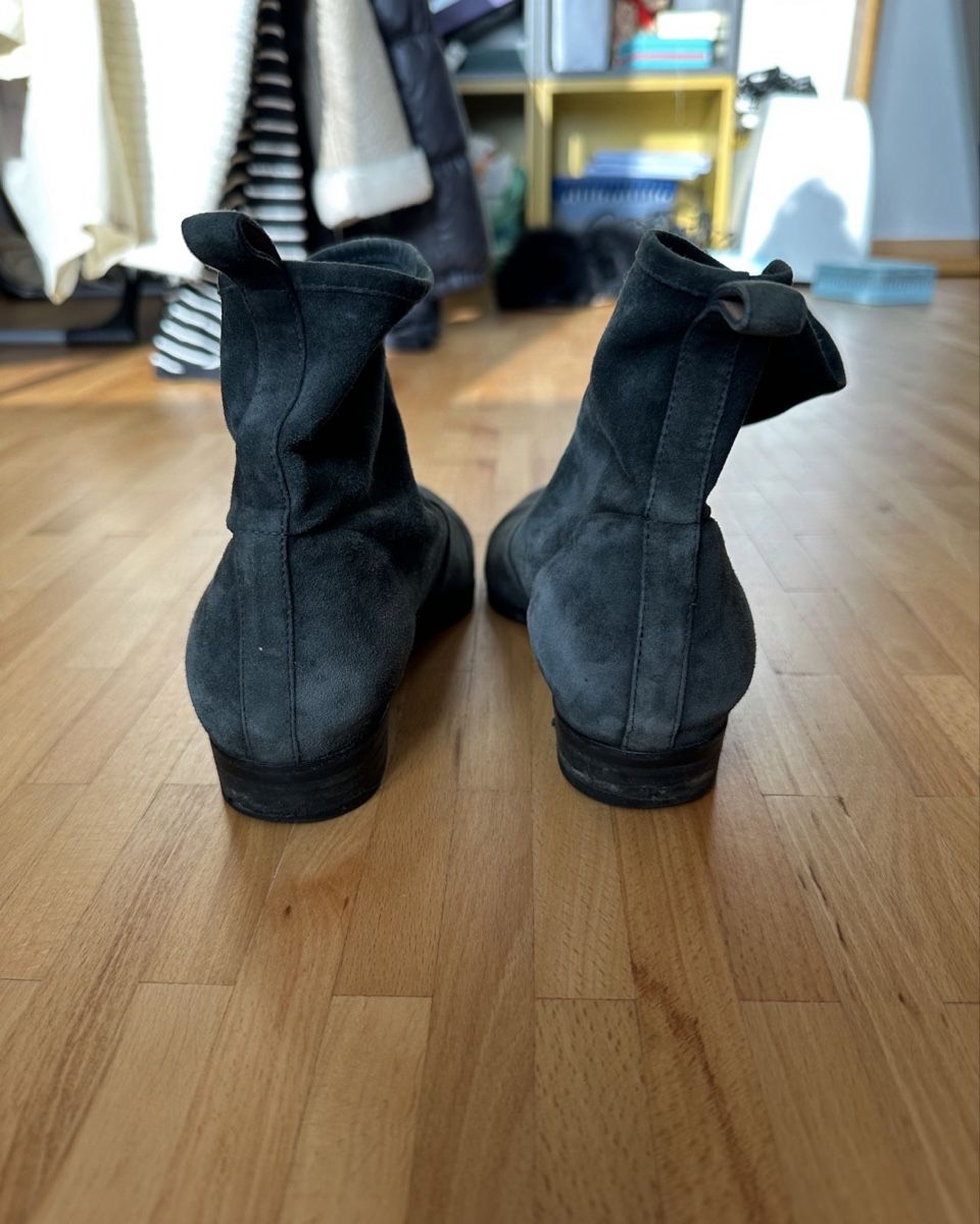 Chaussures femmes: Boots suede grey size 37.5  – D'occasion à Luins par vvs_7kqr 1