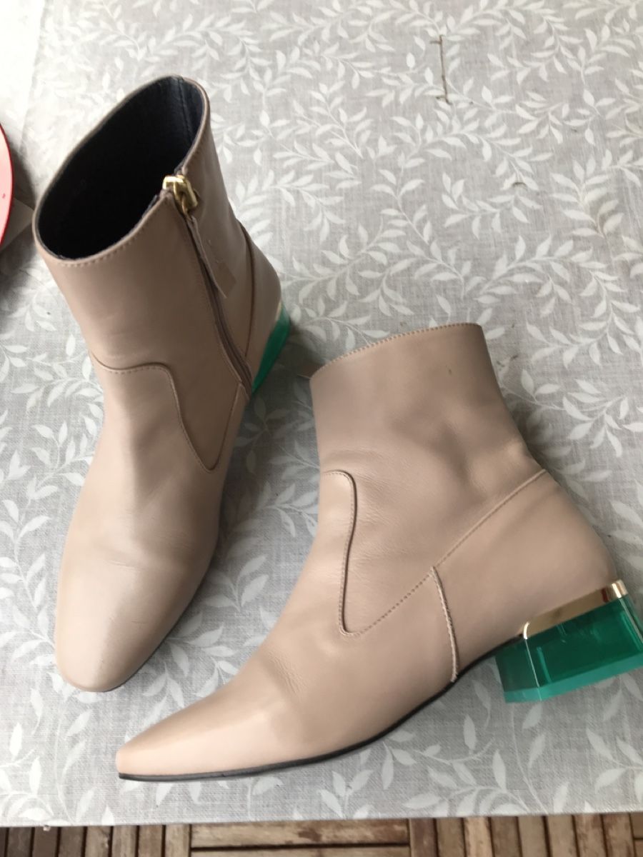Mango Scarpe da donna: Stiefelette von Mango, origineller Absatz, Gr.37 – Usato da Meilen venduto da delta-da-spica