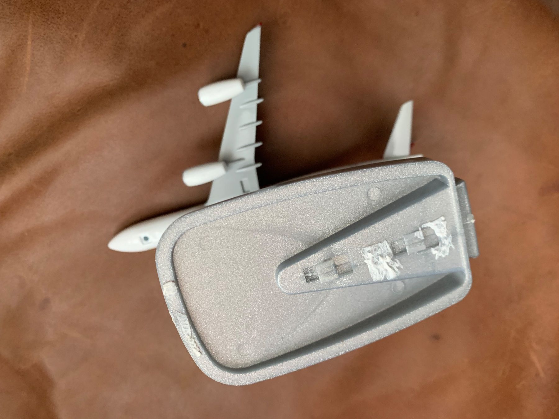 Swiss Kit di modellismo & Modellini statici: Modell Swiss A340, Länge 16 cm, Metall – Nuovo (secondo la descrizione) da Kloten venduto da petrol5555 3