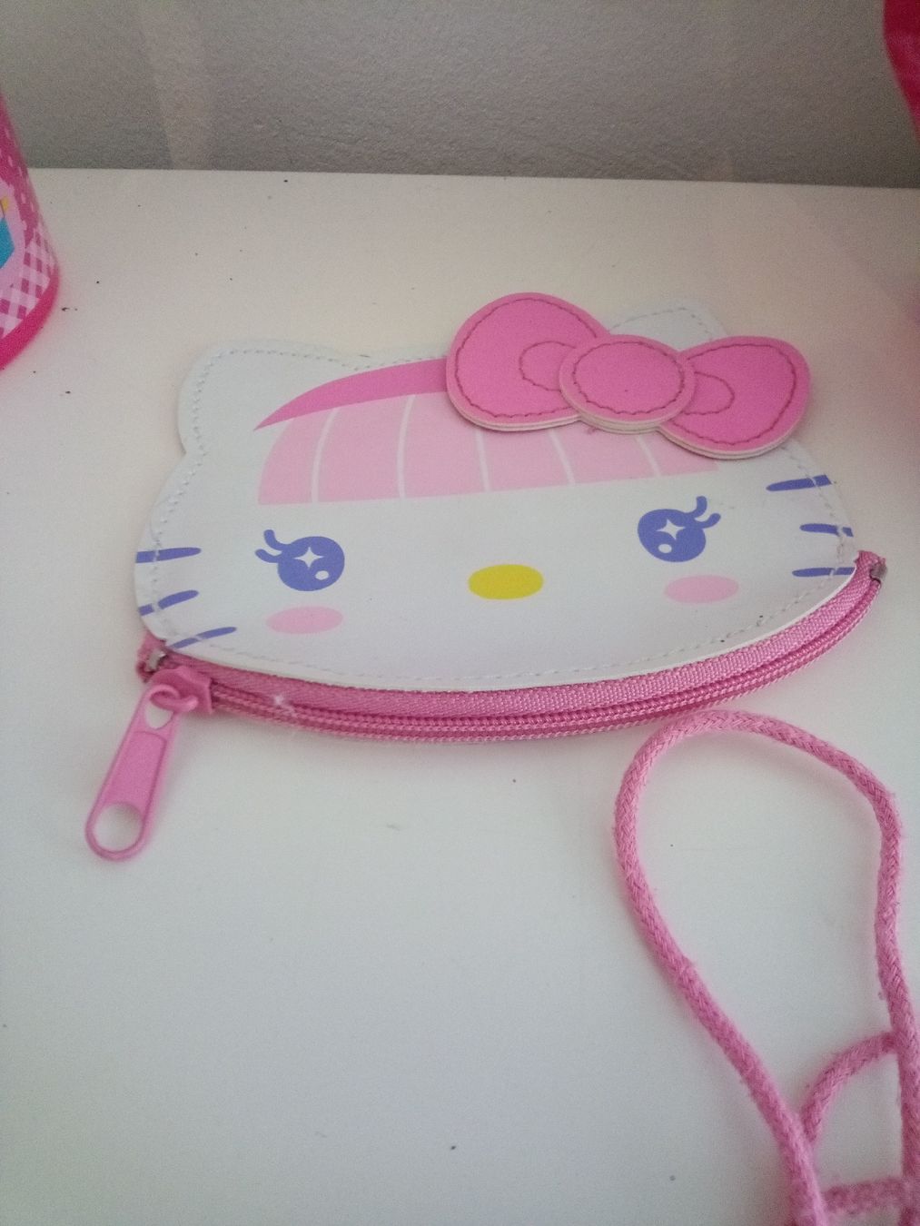 Hello Kitty Giocattoli: Hello Kitty Set Tasche Becher Notizbuch gebraucht – Usato da Volketswil venduto da Car1 3