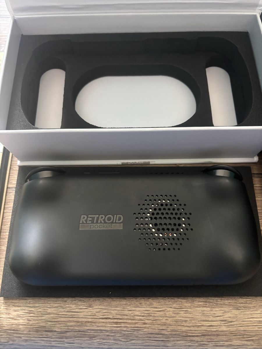 Retroid Pocket Mini V2 - OLED (Gebraucht) in Prilly für CHF 142 – mit ...