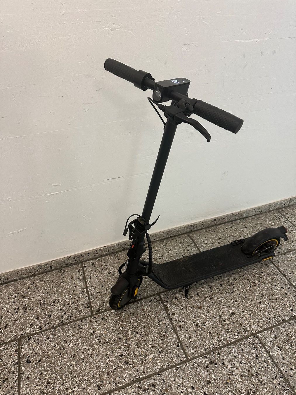 Kickboard: Elektro Tretroller GO – Usato da Liestal venduto da FuV01 1