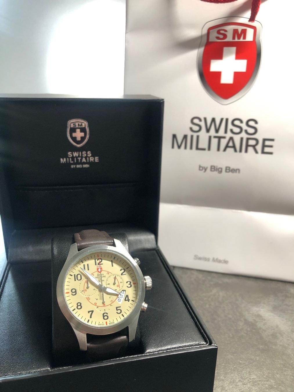 Uhren: Montre chronographe modèle élégant SWISS MADE – Neu und originalverpackt aus Nyon von stylevintage79 3