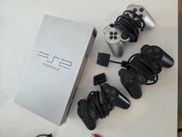 Playstation 2 Konsole inkl. 3 Controller