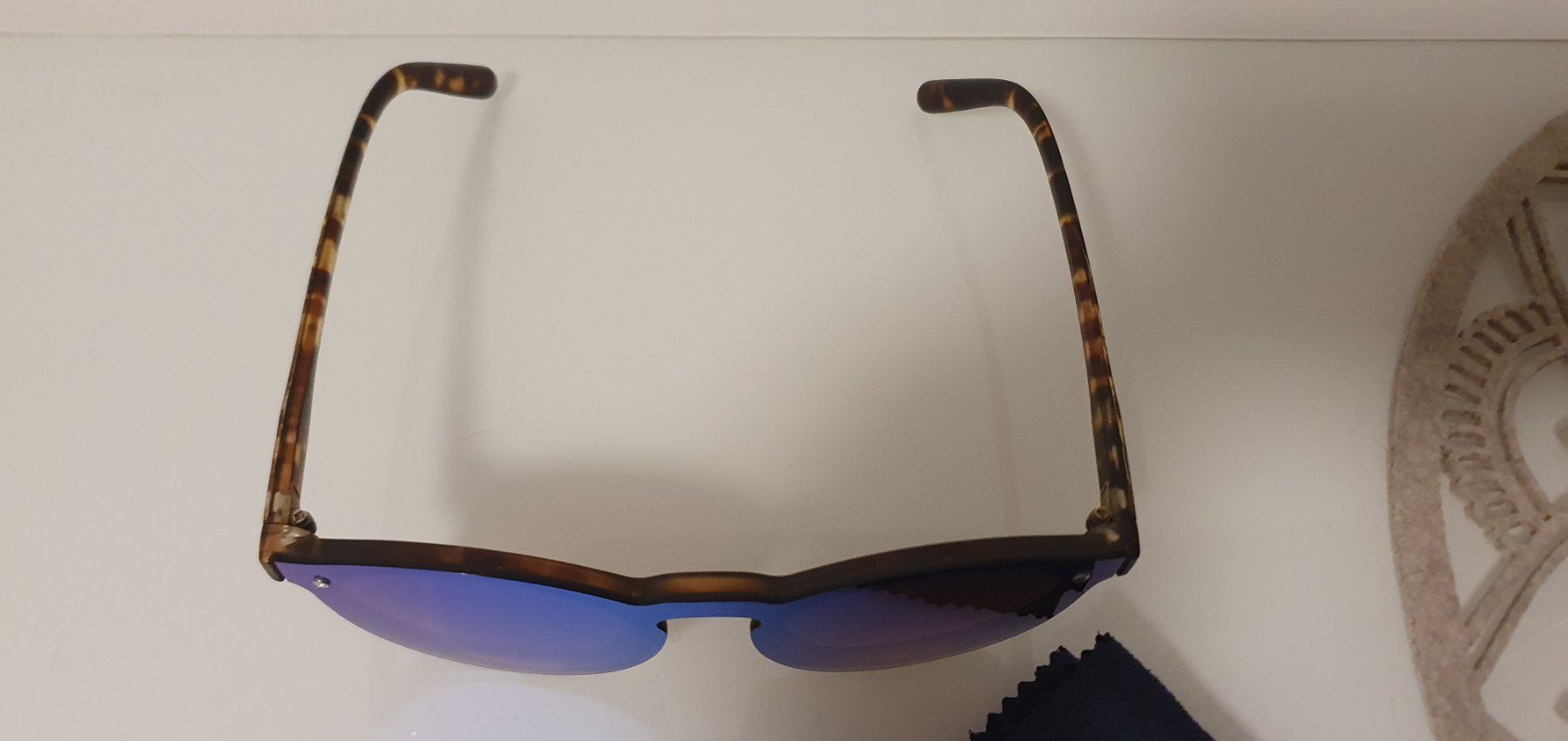 Occhiali & Lenti: Sonnenbrille blau braun stylisch – Usato da Stansstad venduto da InStyle8 8