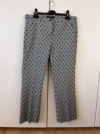 Hose Weekend MaxMara Capri Flare Gr. 40