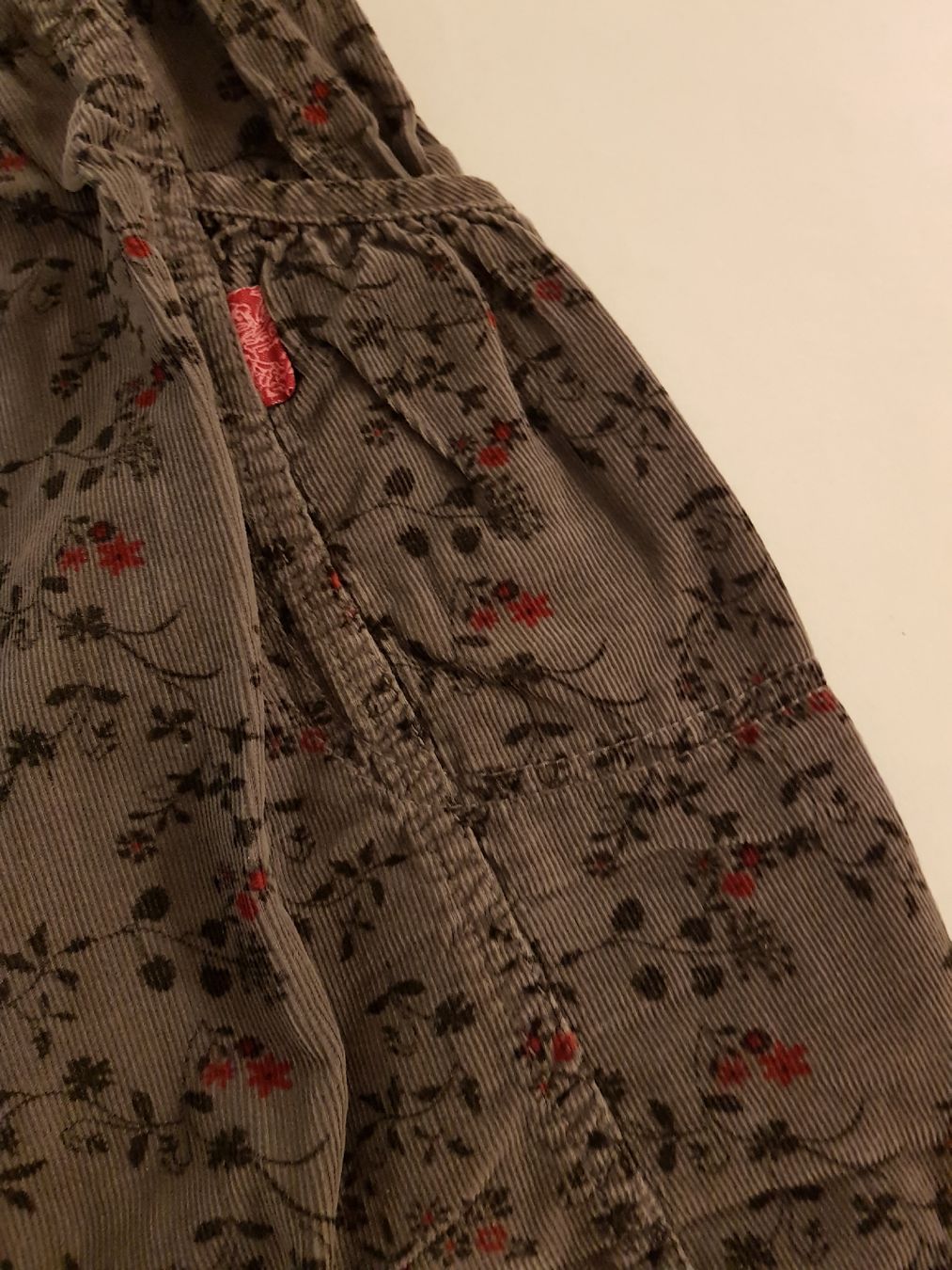 Robes et jupes: robe – D'occasion à Hermance par Triplebizzo 2