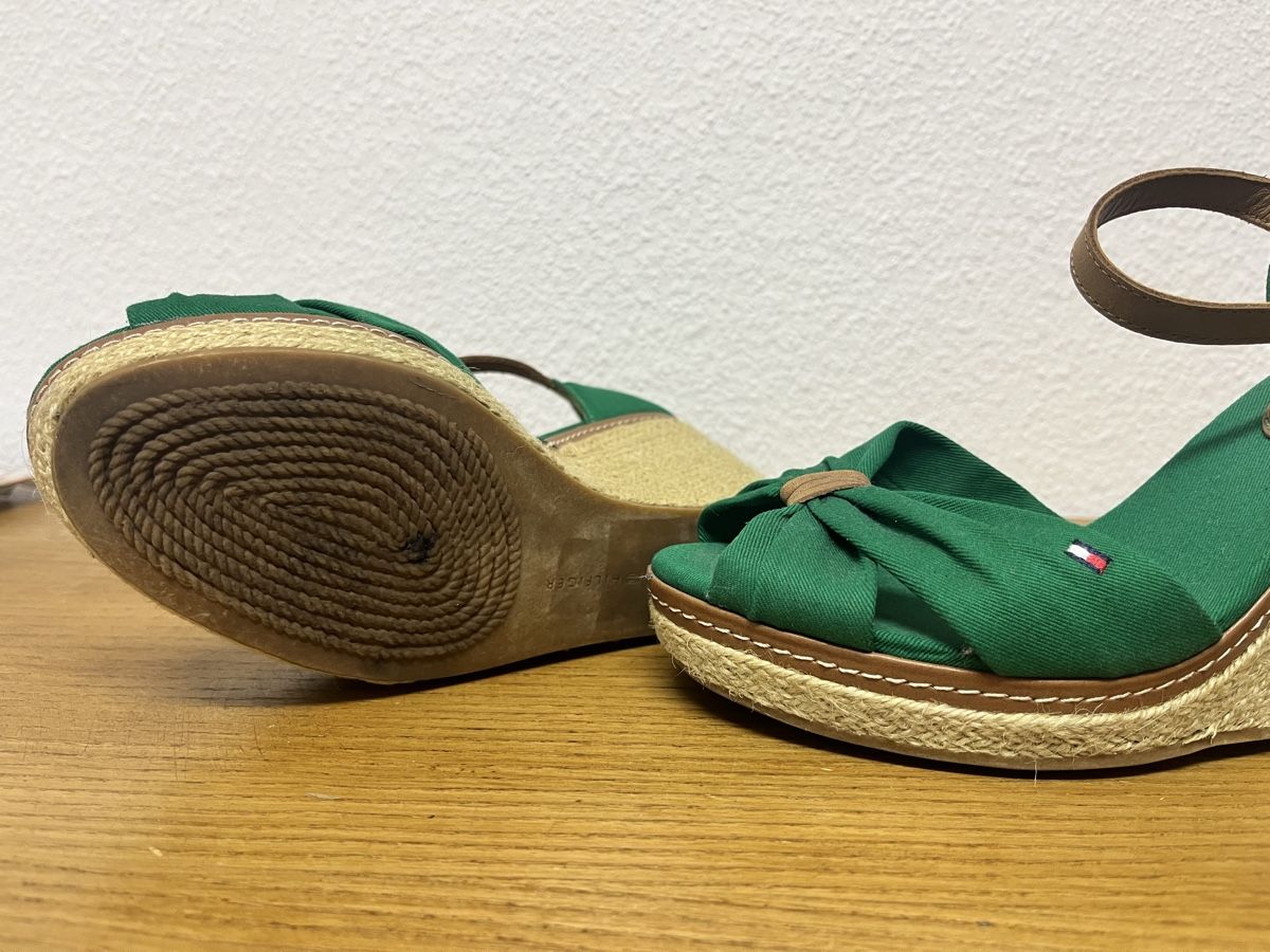 Tommy Hilfiger Scarpe da donna: Wedges Tommy Hilfiger Grösse 39 – Usato da Teufenthal AG venduto da Nanahu 2