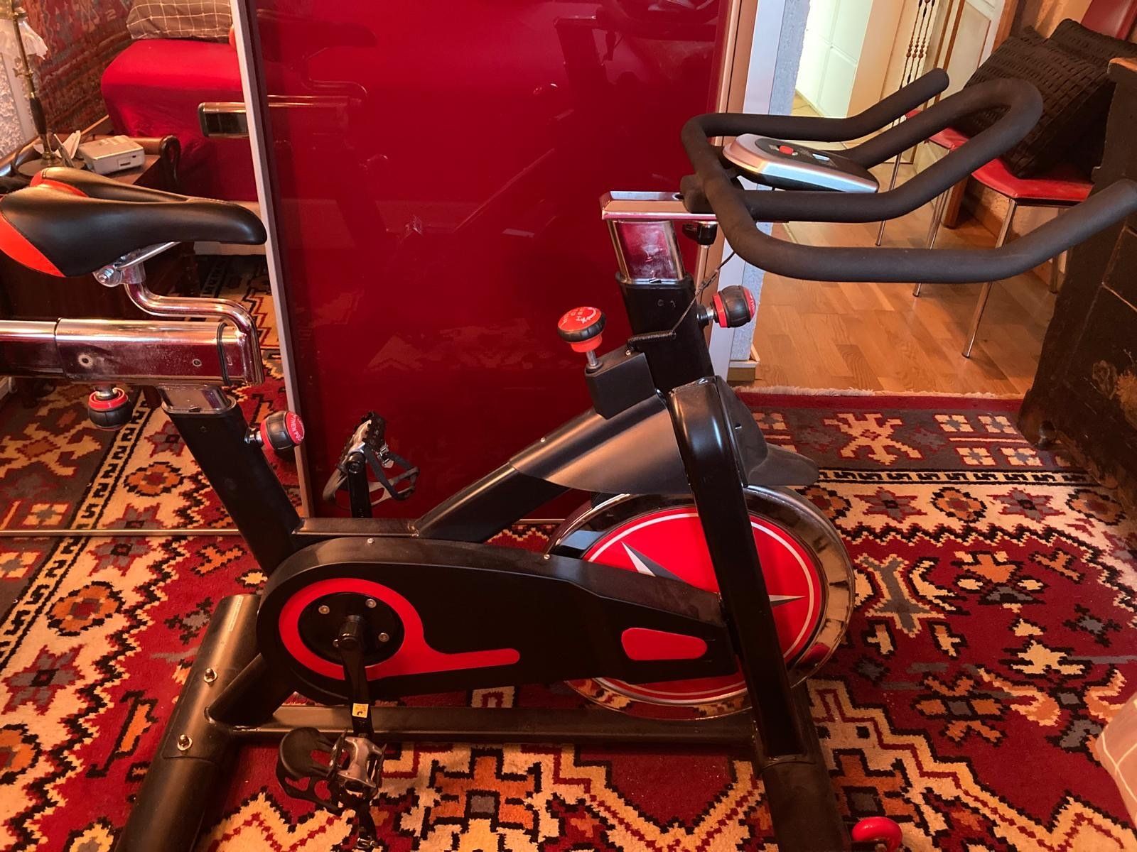 Hometrainer: Spinning Bike – Gebraucht aus Athenaz (Avusy) von Drine1971 1