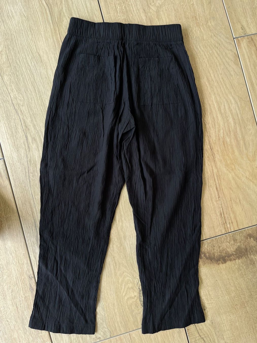 Zara Pantaloni: Stoffhosen schwarz Zara – Usato da Zuzwil SG venduto da dieschnellemichelle 1