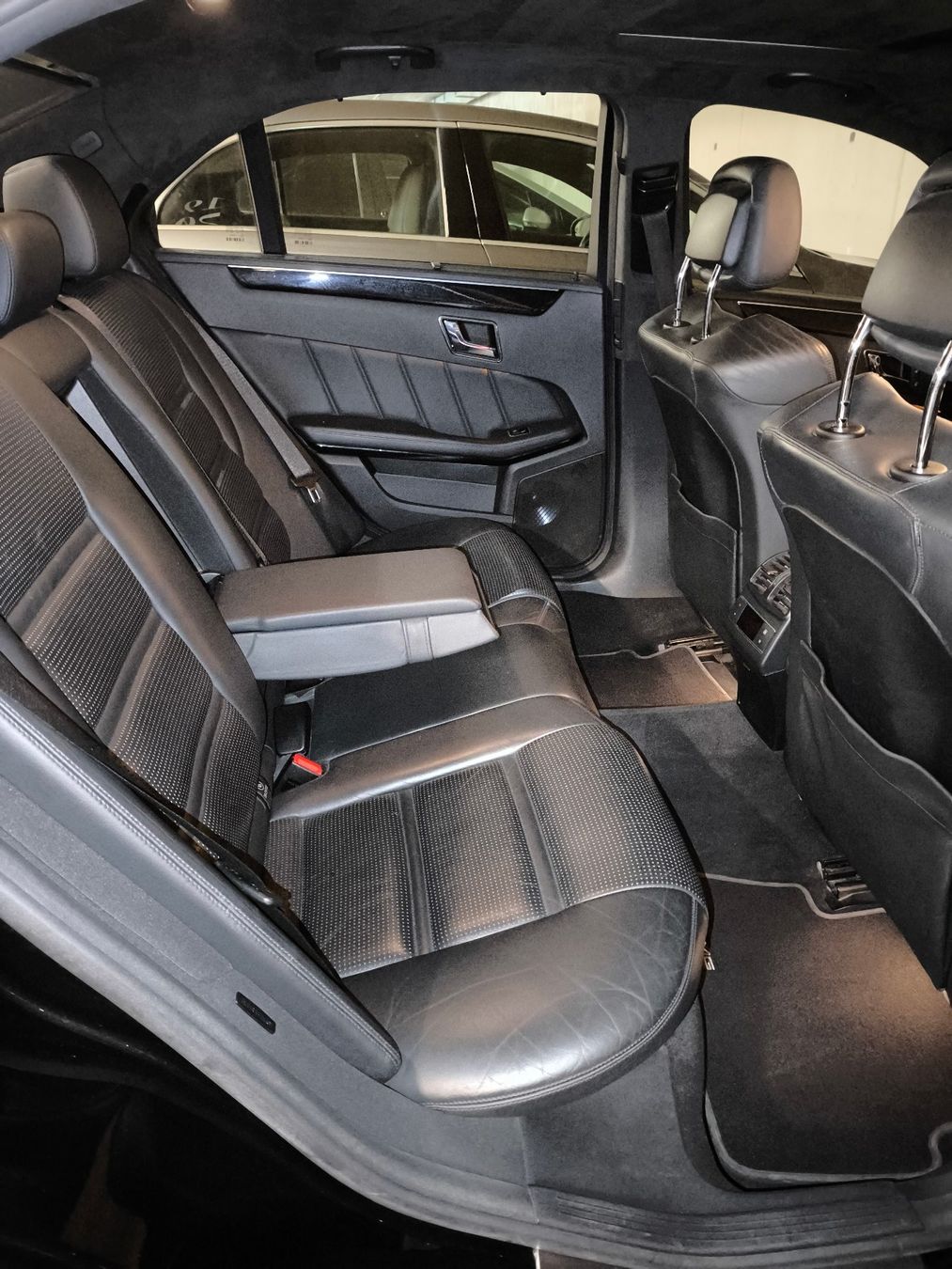 Mercedes-Benz Automobili: MERCEDES-BENZ E 63 AMG Performance,Speedshift MCT – Usato da Genève venduto da Benz2017 7