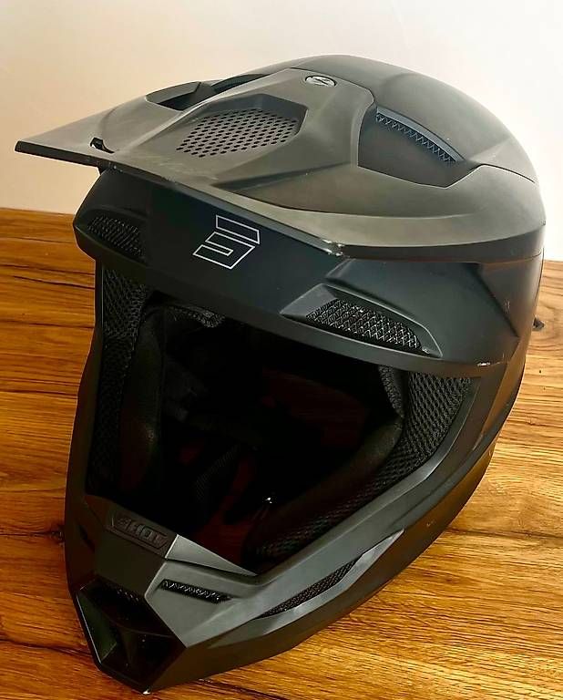 Helme & Visiere: SHOT RACE SOLID HELM Grösse S – Gebraucht aus Widnau von nele02 1