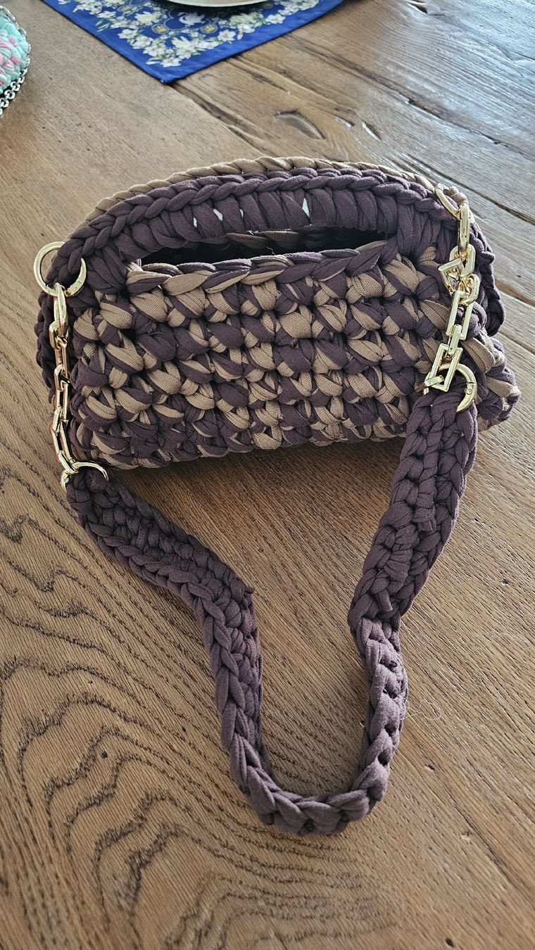 Borse da donna: Brauner trendy Clutch Unikat – Nuovo e nell'imballaggio originale da Fehraltorf venduto da lisam16 2