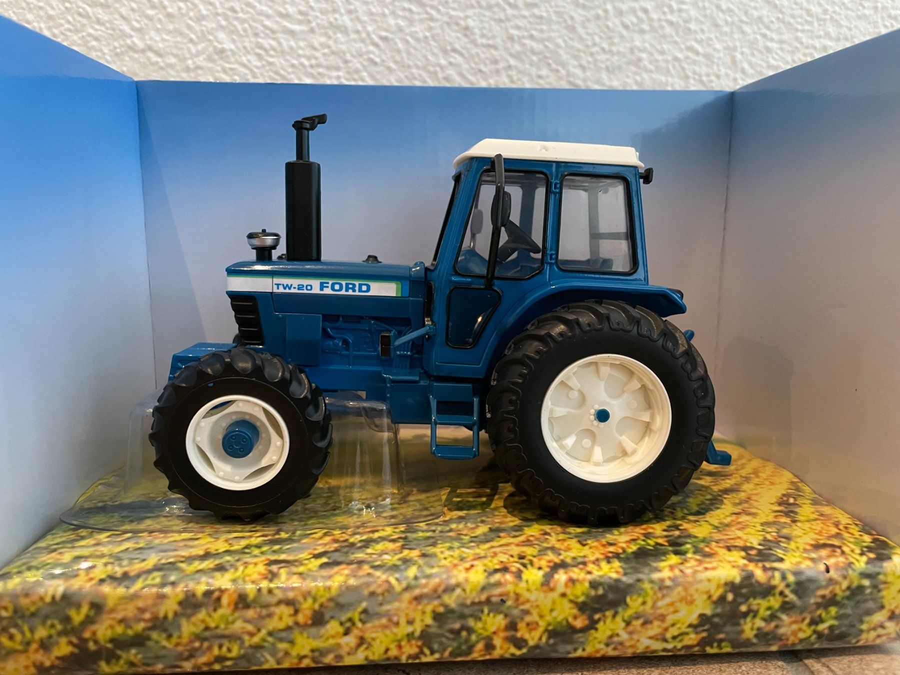 Ford Trattori: Ford TW 20 – Nuovo e nell'imballaggio originale da Kreuzlingen venduto da Stefan1150