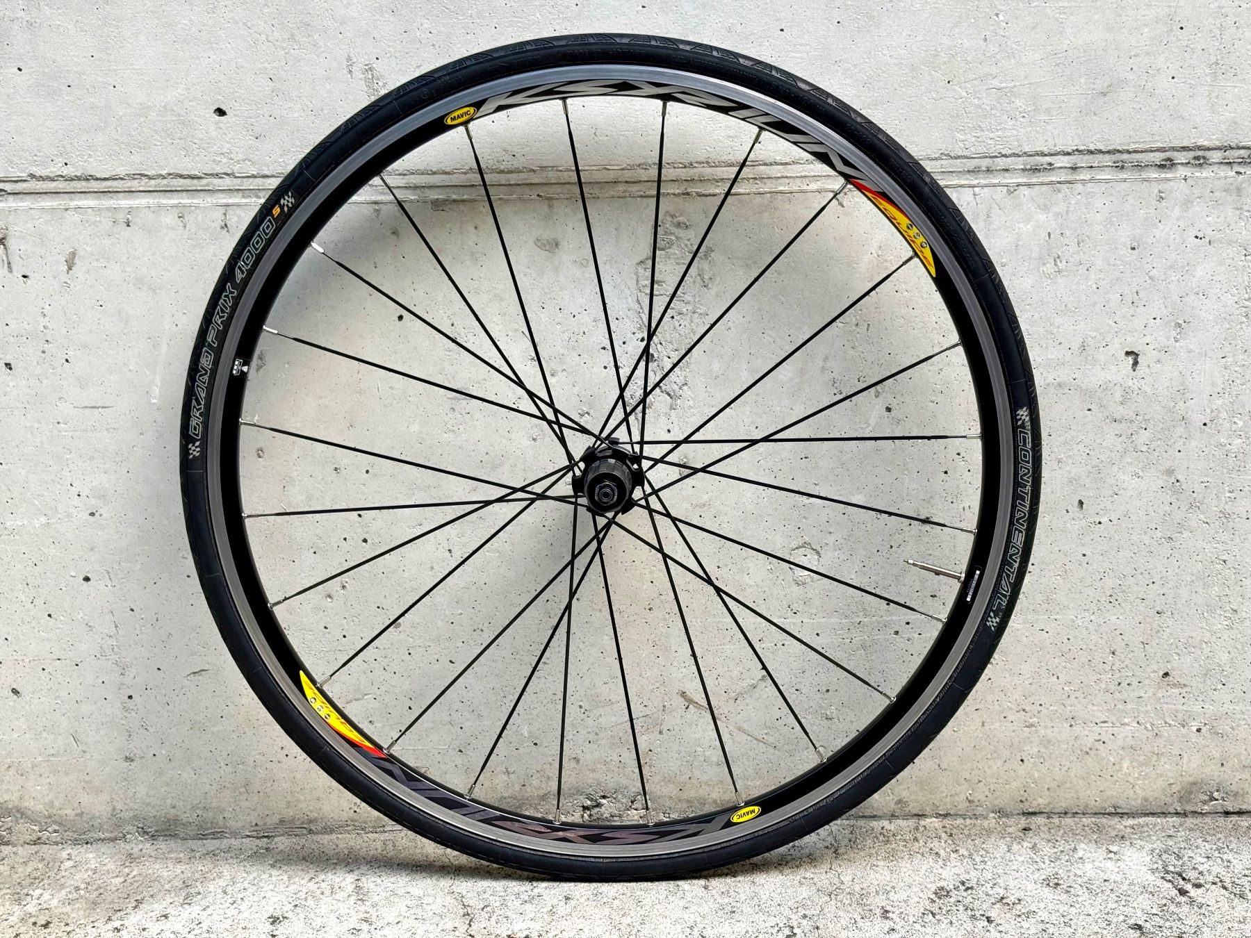 Mavic Pezzi di ricambio: Mavic KSYRIUM EQUIPE Clincher Hinterrad 28" ER TOPZUST. 2607 – Usato da Luzern venduto da bikeandbeltcom