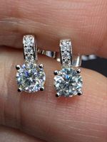 Boucles d'oreille argent avec diamants moissanite de 1 ct