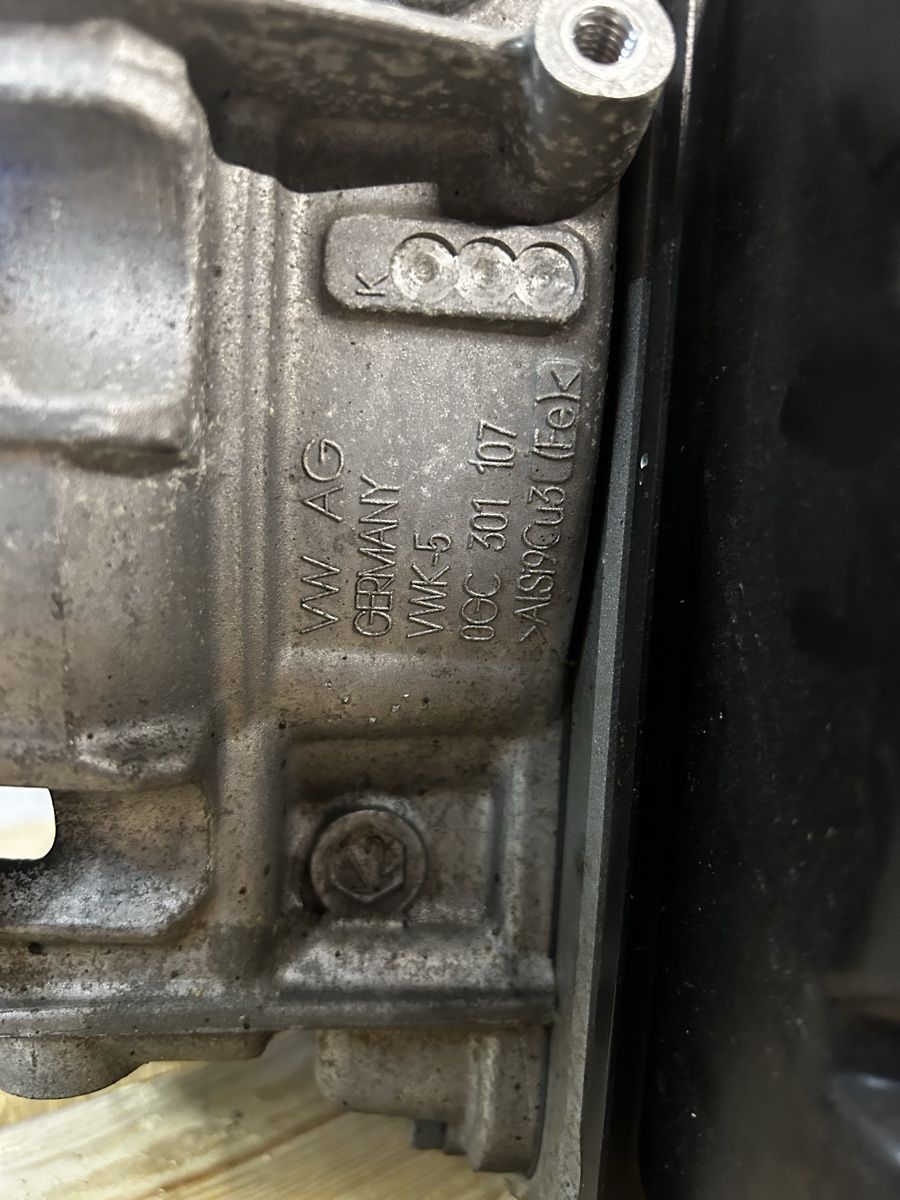 Volkswagen Tutti pezzi di ricambio auto: VW Getriebe 0GC 301 107 – Usato da Wolhusen venduto da SilvanK. 2
