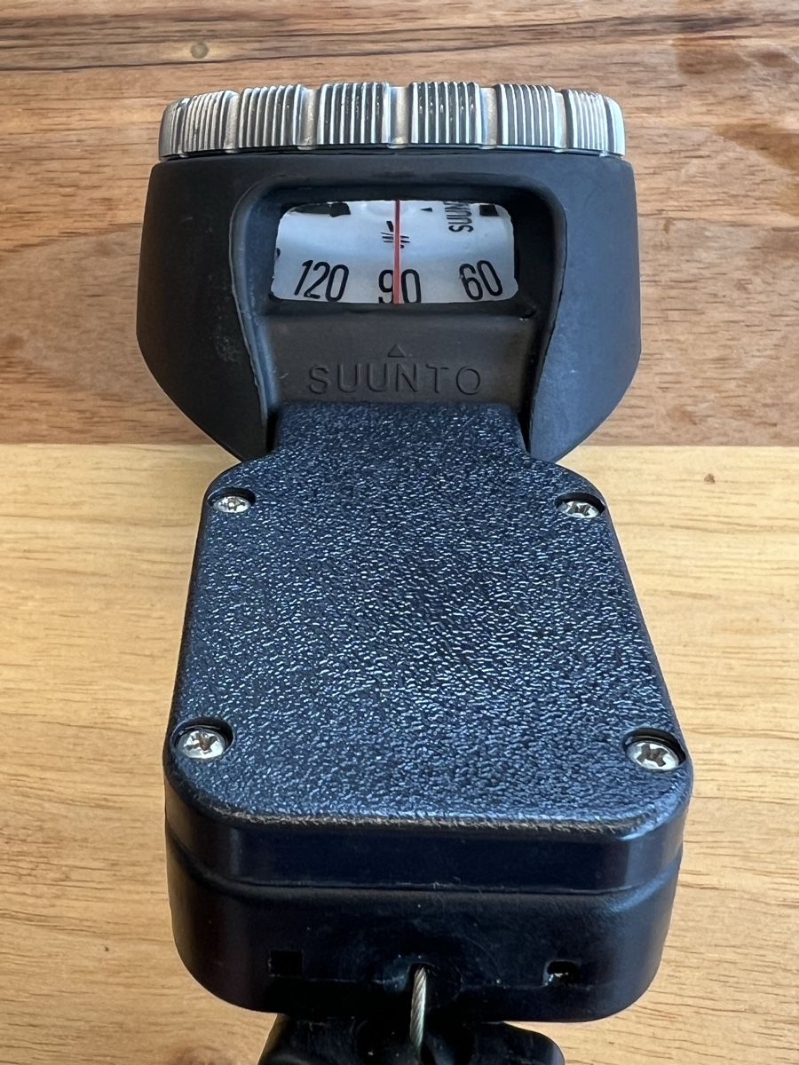 Suunto GPS & Messgeräte: SUUNTO Tauchkompass mit Retractor 65cm – Gebraucht aus Eschenbach SG von gamper02 1