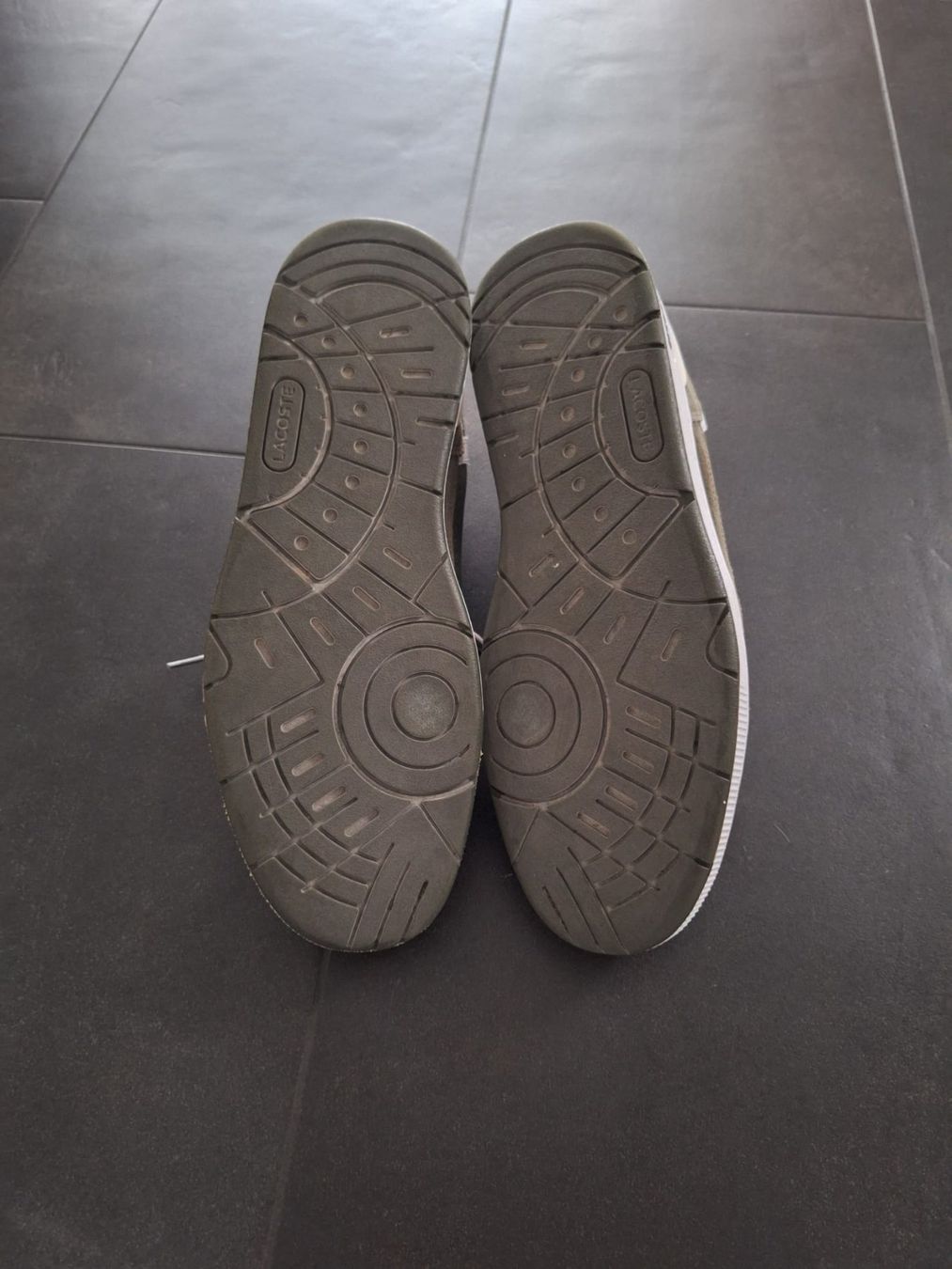 Lacoste Herrenschuhe: Lacoste Gr 46 – Gebraucht aus Sursee von Ventiduese 5