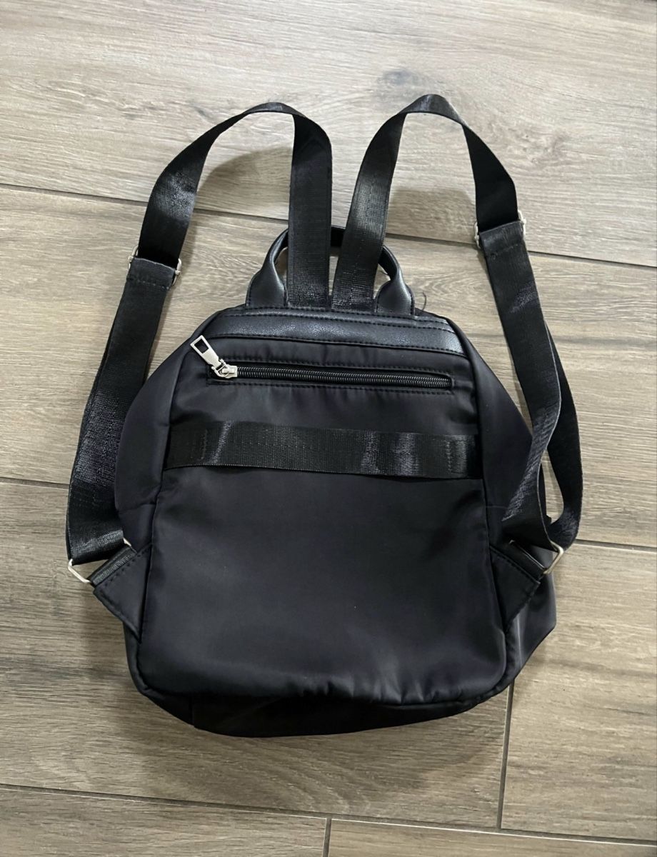 Sacs à dos: Schwarzer Rucksack  – Neuf (Voir description) à Dübendorf par ali_g7p8 1