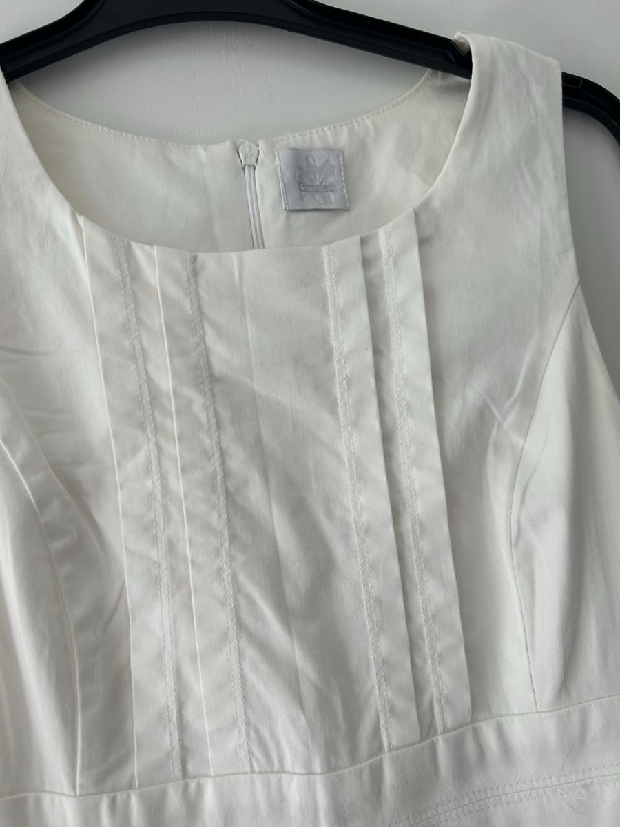 Kleider: Robe blanche Camaïeu taille 34 – Gebraucht aus Bôle von sev_n85b 1