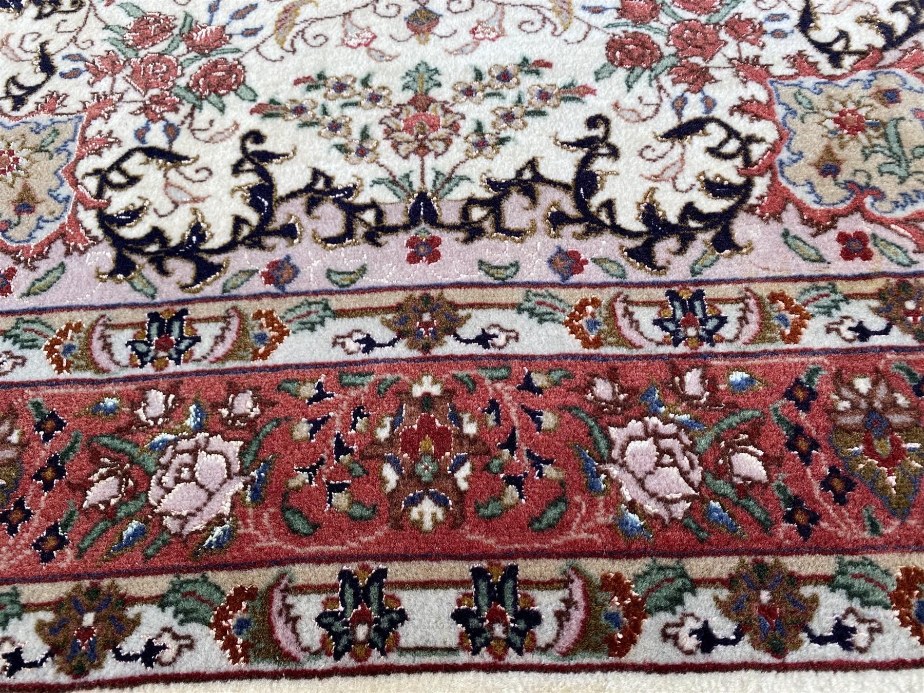 Tappeti: Herrliche Tabriz Korkw. m. Seide 142x103 – Usato da Steinhausen venduto da Super05 1