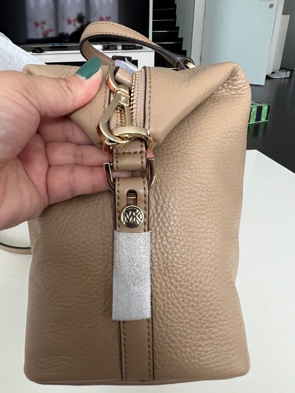 Michael Kors Sacs femmes: Michael Kors Tasche taupe – Neuf avec emballage d'origine à Wiedlisbach par Sistershop 5