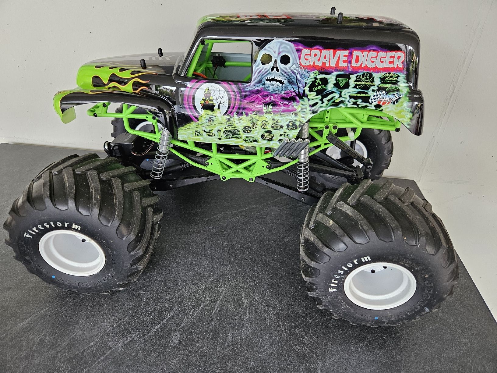 Axial RC Kits de montage: Grave Digger RC Axial SMT10 – D'occasion à Sarnen par rockola02 1