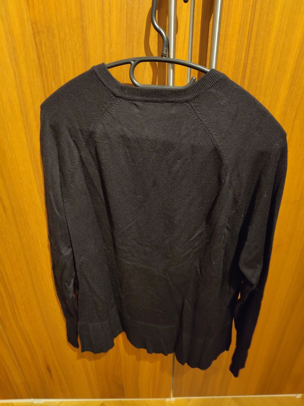Pullover & Sweatshirts: Pullover – Gebraucht aus Bern von Linii 2