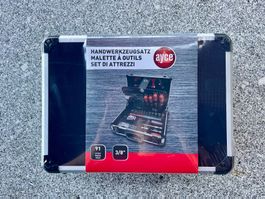 Neuer Handwerkzeugsatz zu verkaufen