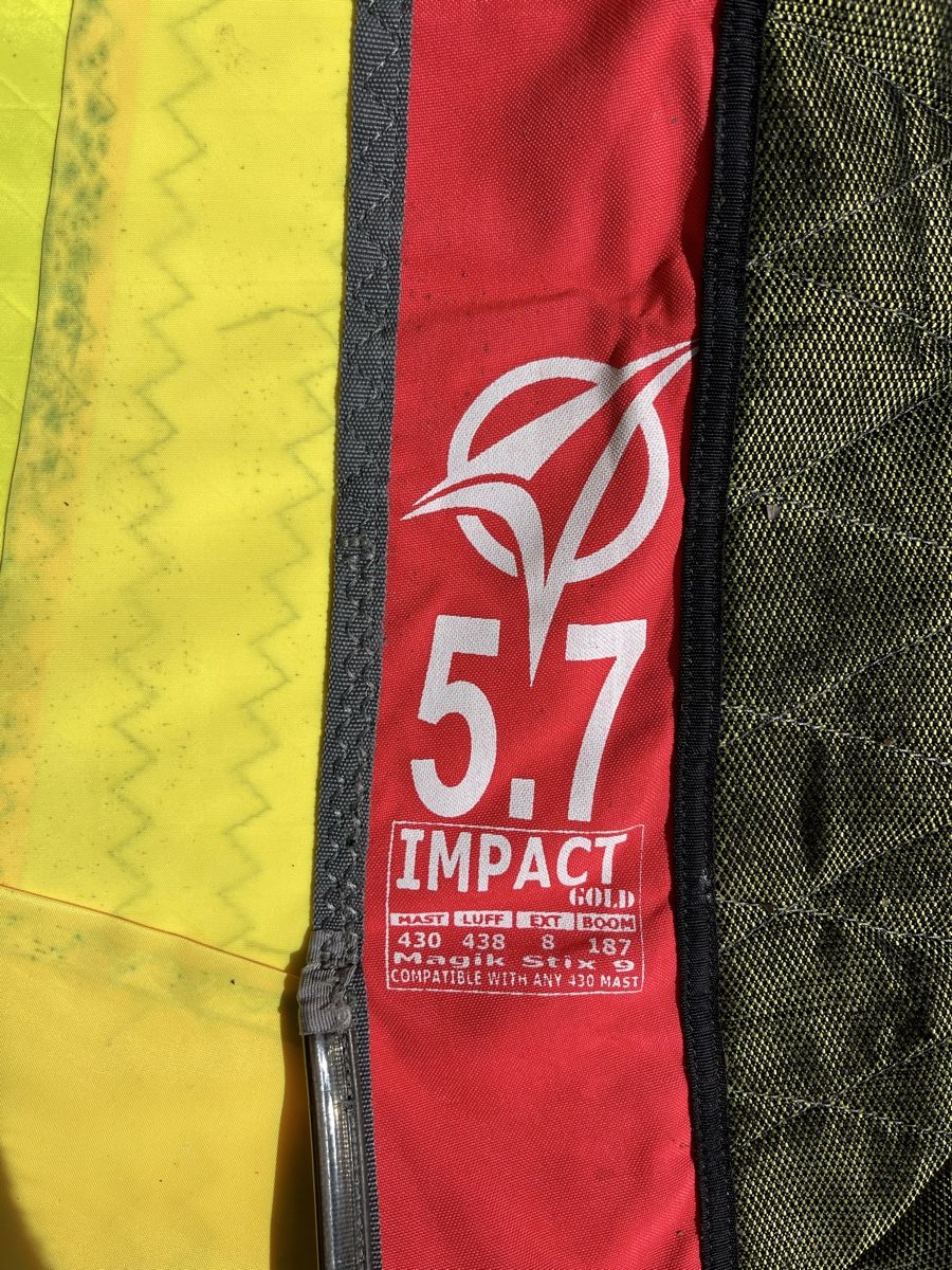 Surfen: Arrows impact gold 5.7 freeride sail – Gebraucht aus Zollikerberg von pmi_qh7z 4