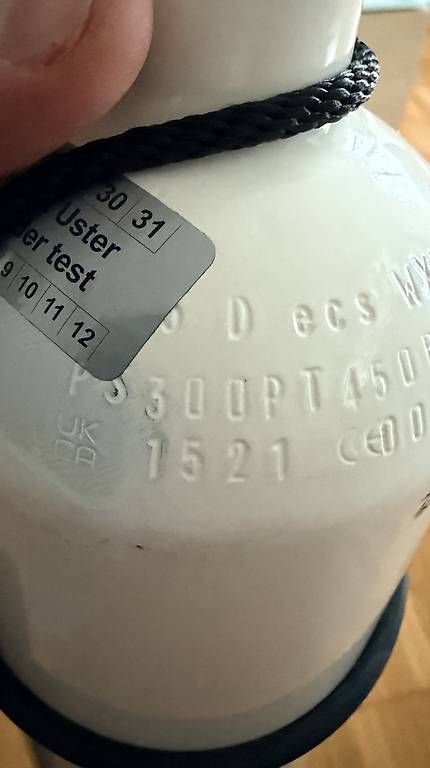 Bombole da sub: Tauchflasche 2L 300Bar – Usato da Pfäffikon ZH venduto da Maese2011 3