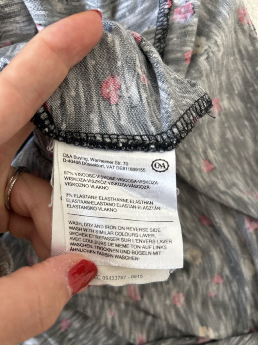 C&A Kleider & Röcke: Robe floral - taille XS- C&A – Gebraucht aus Savigny von Althea0202 3
