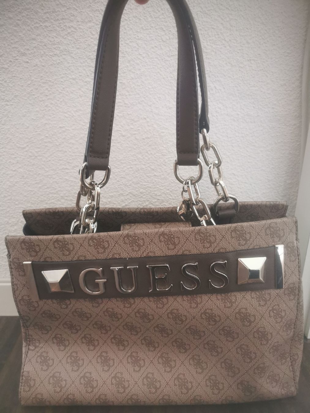 Guess Borse da donna: Guess Tasche – Usato da Zürich venduto da ssi_6pt7