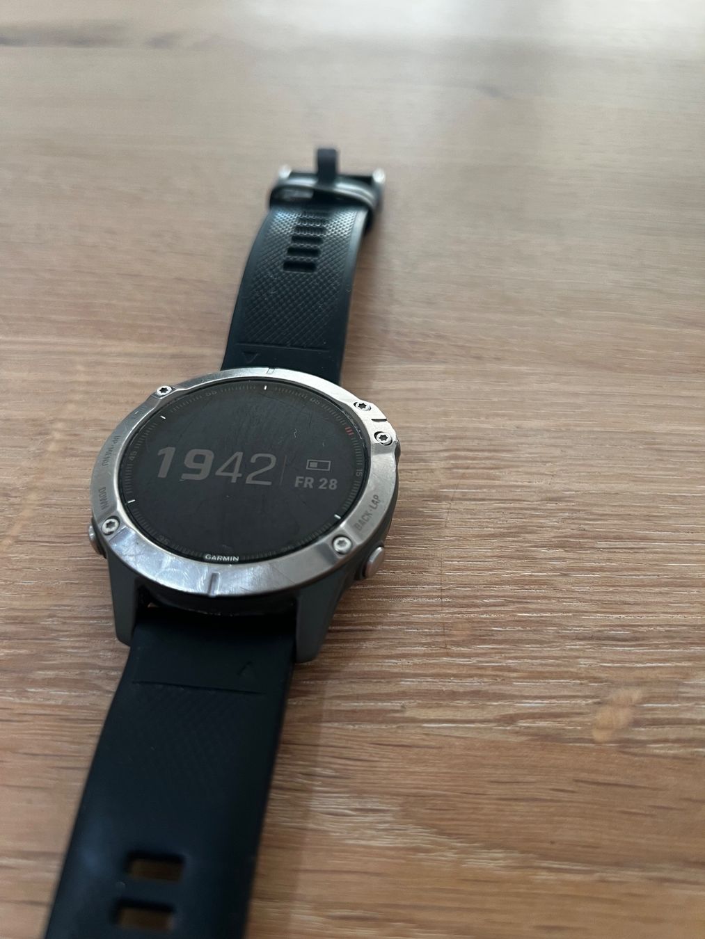 Garmin Montres: Garmin Fenix 6 Sapphire – D'occasion à Oberwil-Lieli par Jo-Ke 2